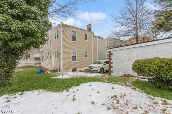 Newark City, NJ 07106,72 Sunset Ave