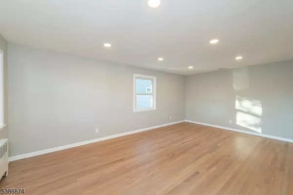 Clark Twp., NJ 07066,22 Washington St