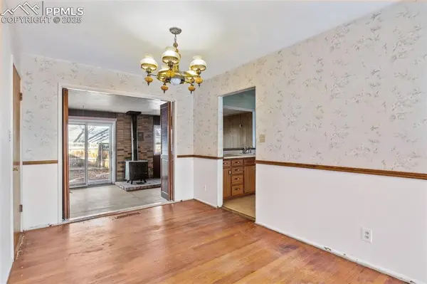 1522 Kingsley DR, Colorado Springs, CO 80909