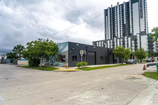 Fort Lauderdale, FL 33304,401 NE 8th St