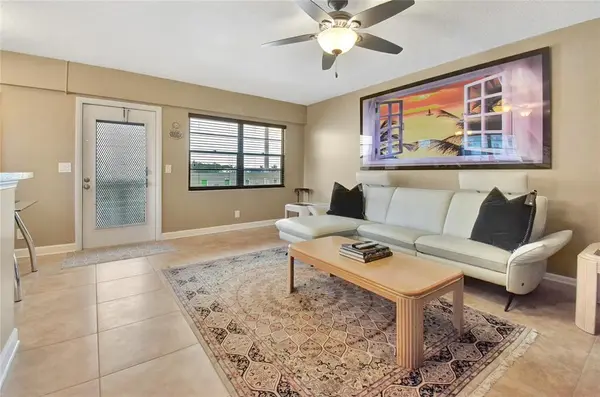 Boca Raton, FL 33434,33 Fanshaw A #33