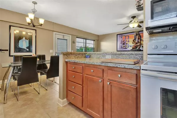 Boca Raton, FL 33434,33 Fanshaw A #33