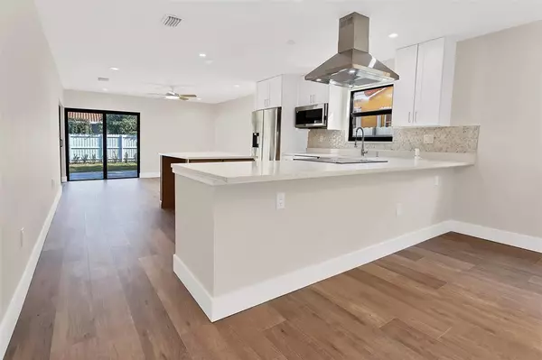 Miami, FL 33126,391 NW 58th Ave