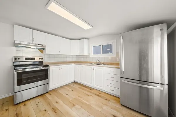 Orillia, ON L3V 3G3,388 Mary ST