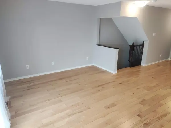 Blossom Park - Airport And Area, ON K1V 0Z4,149 Windswept Private