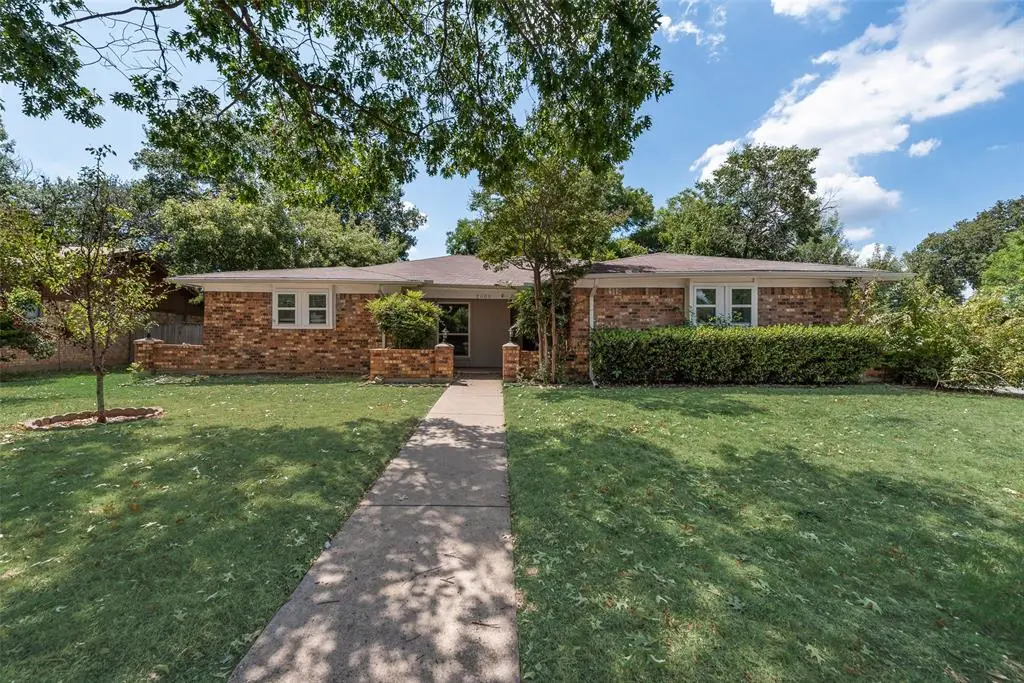 Bedford, TX 76021,2600 Willow Bend