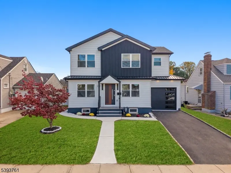 Clifton City, NJ 07013,222 Bennington Ct