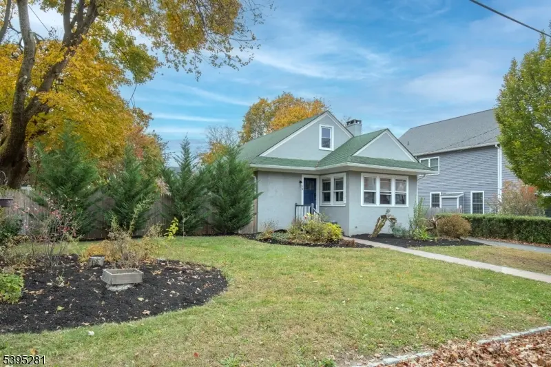 Bernardsville Boro, NJ 07924,15 Highview Ave