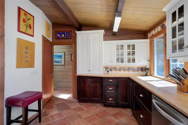 Shawnigan Lake, BC V0R 2W0,2005 Renfrew Rd