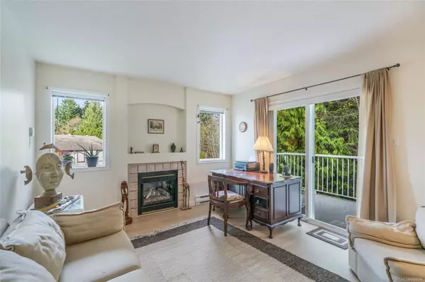 Qualicum Beach, BC V9K 2M5,440 Schley Pl #205