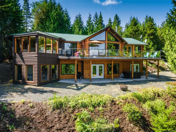 1685 Peligren Pl, Qualicum Beach, BC V9K 2S3