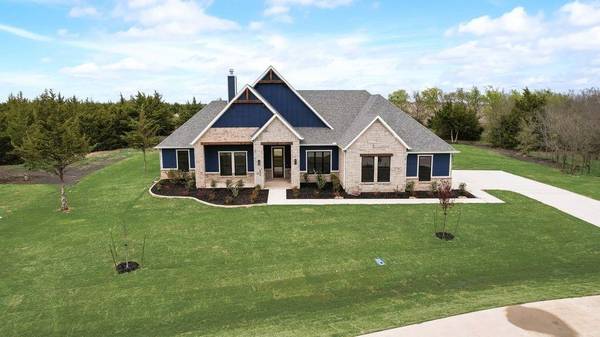 745 Evergreen Way,  Nevada,  TX 75173