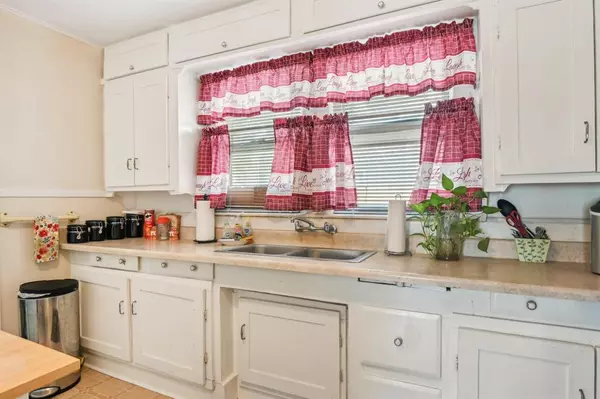 Fort Worth, TX 76111,2509 Bird Street