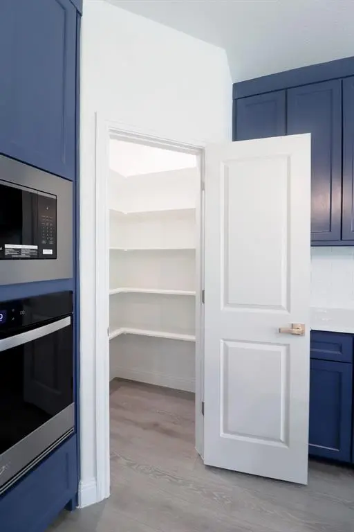 Fort Worth, TX 76164,2613 Chestnut Avenue