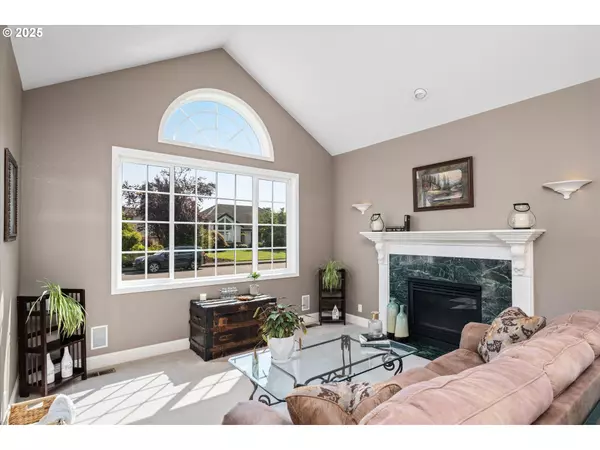 Eugene, OR 97401,3387 WINCHESTER WAY