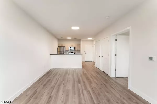 72 S Essex Ave #309, City Of Orange Twp., NJ 07050