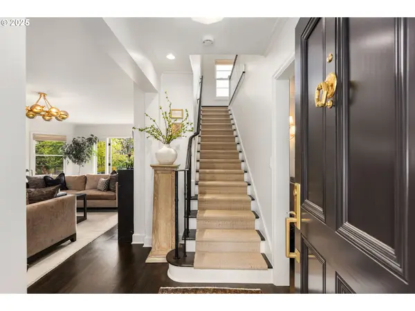 Portland, OR 97210,604 NW MACLEAY BLVD