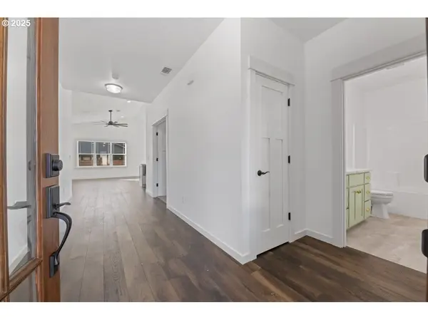 Brookings, OR 97415,1240 Lighthouse LN