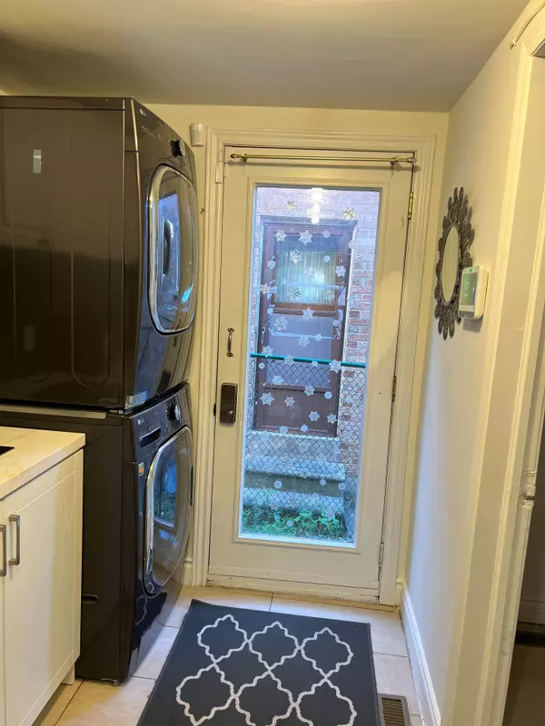 Toronto C14, ON M2N 4S1,255 Finch AVE E #G2