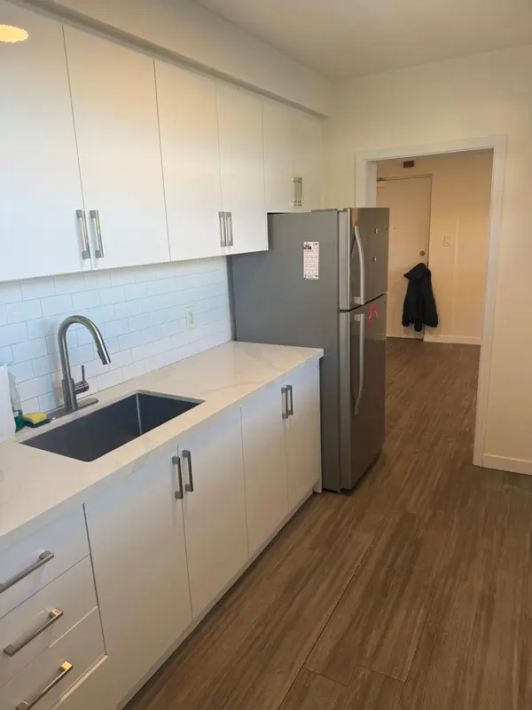 1 Ranstone GDNS #2, Toronto E04, ON M1K 2T3