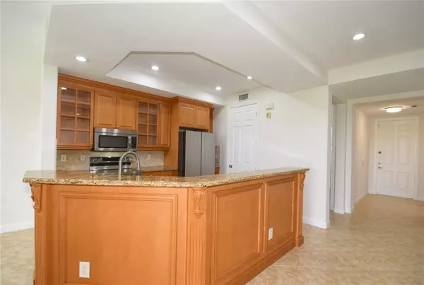 Parkland, FL 33076,8297 NW 128TH LN #20-C