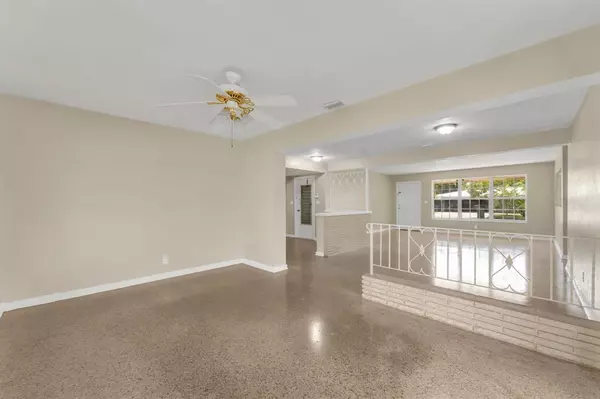 Oakland Park, FL 33334,4451 NE 17th Ave