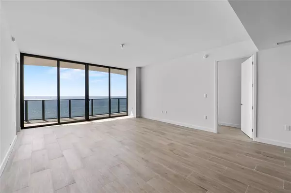 Pompano Beach, FL 33062,900 N Ocean Blvd. #702