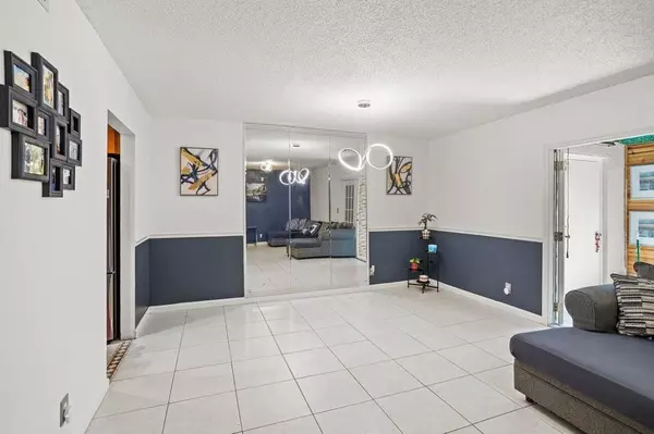 Fort Lauderdale, FL 33309,3010 NW 68th St #104