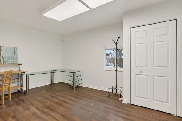 Hamilton, ON L0R 1H2,16 William ST