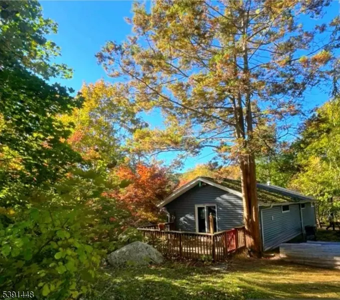 Hardyston Twp., NJ 07460,8 Beach View Ct