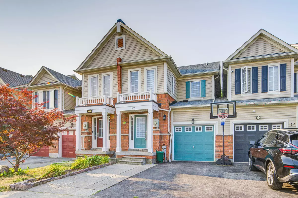 Whitby, ON L1R 3H4,27 Macmillan AVE