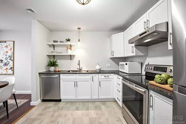 Nanaimo, BC V9T 5T3,3185 Barons Rd #315