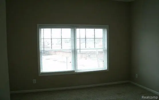 579 N Pontiac TRL, Walled Lake, MI 48390