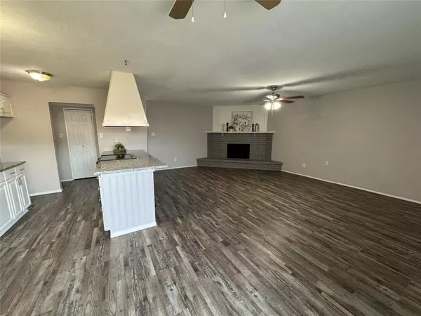 Allen, TX 75002,913 Valley View Drive