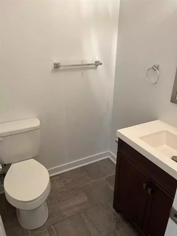 Dallas, TX 75219,2902 Douglas #211