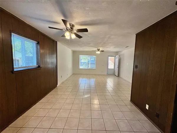 Fort Worth, TX 76107,4925 Geddes Avenue