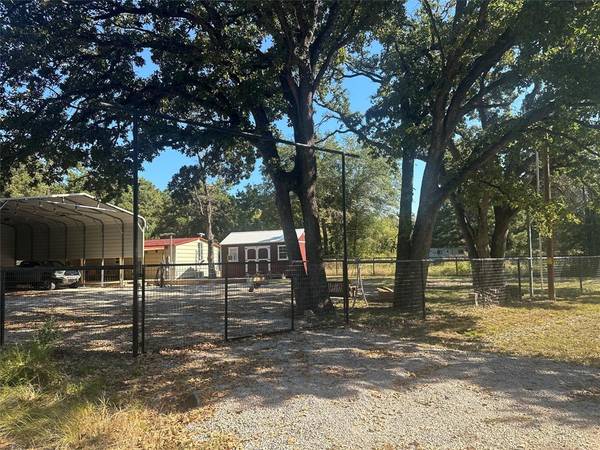 191 Cherry Lane, Streetman, TX 75859
