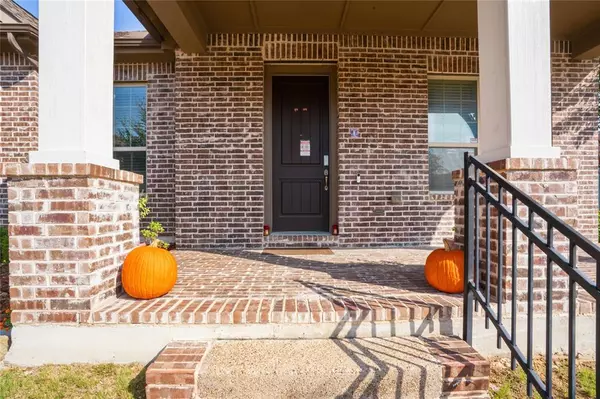 Arlington, TX 76005,4301 Meadow Hawk Drive