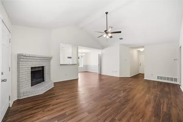 Rowlett, TX 75088,7810 Bob White Drive