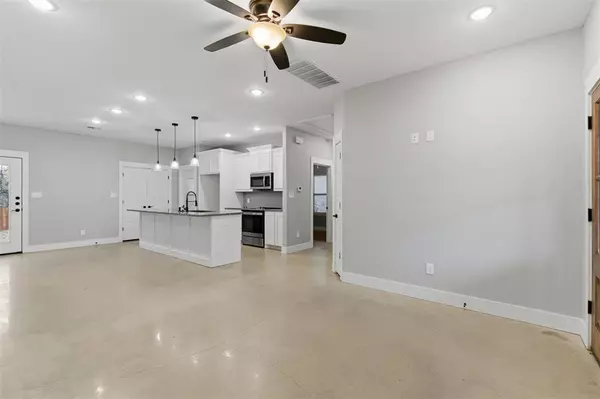 Denison, TX 75021,116 E Harrison Street