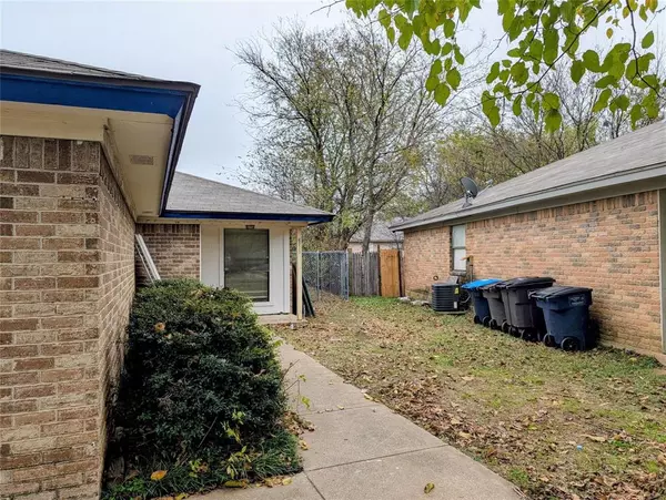 Fort Worth, TX 76133,6711 Ridgecrest Court