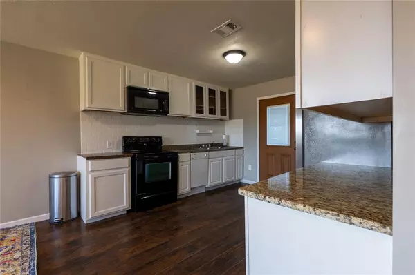 Granbury, TX 76049,5780 Randle Road