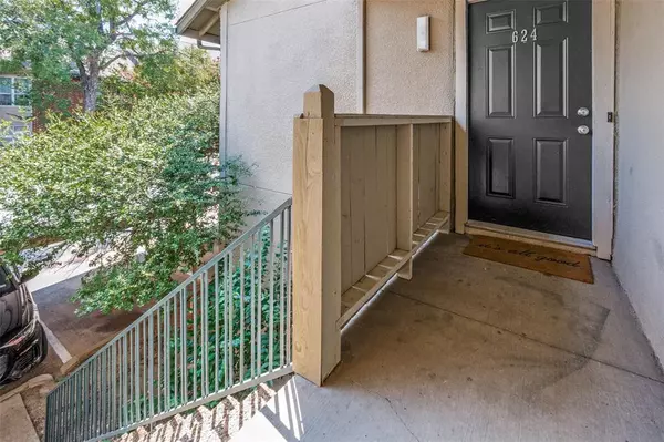 8601 Park Lane #624, Dallas, TX 75231