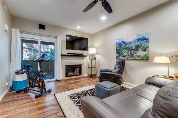 Dallas, TX 75231,8601 Park Lane #624