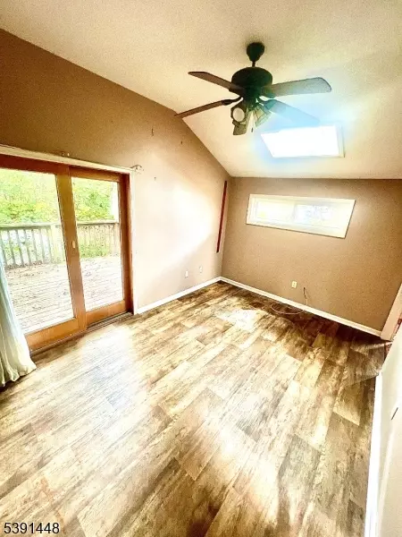 Hardyston Twp., NJ 07460,8 Beach View Ct