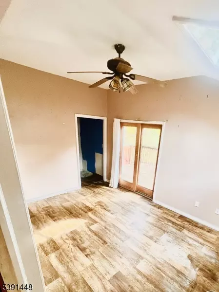 Hardyston Twp., NJ 07460,8 Beach View Ct