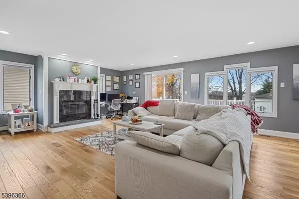 69 Colonial Rd, Wayne Twp., NJ 07470