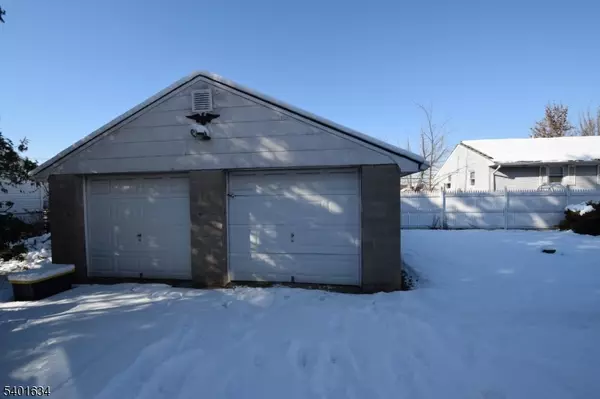 Manville Boro, NJ 08835,127 Gladys Ave