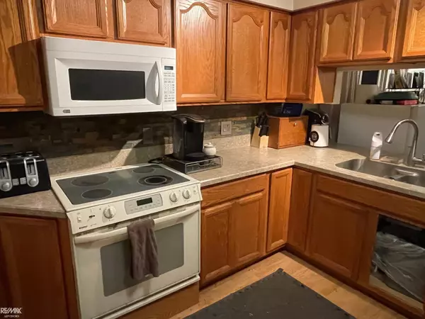 Warren, MI 48088,30607 Glenwood CIR