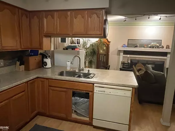 Warren, MI 48088,30607 Glenwood CIR